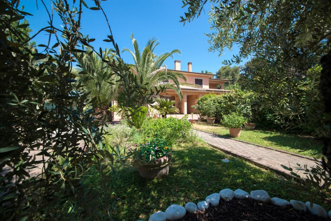 Villa Alida Casa Vacanze فولينيو المظهر الخارجي الصورة