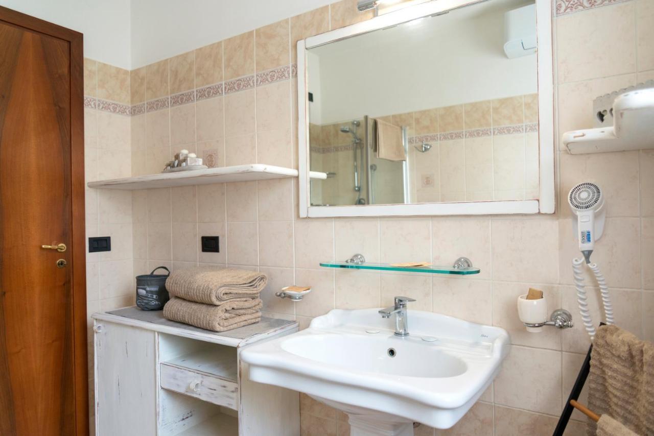 Villa Alida Casa Vacanze فولينيو المظهر الخارجي الصورة